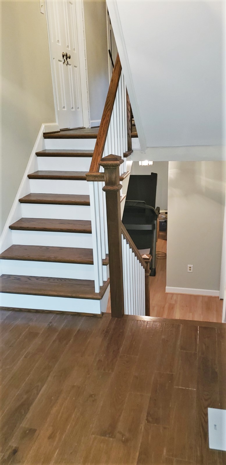 Oak Stairway Rails and Posts
